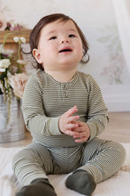 Load image into Gallery viewer, [預購] Jamie Kay - Organic Cotton Modal Everyday Legging - Petite Stripe Avocado Oil / Cloud
