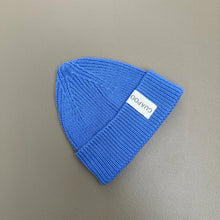 Load image into Gallery viewer, Guapoo - Knit Beanie Blue Sky
