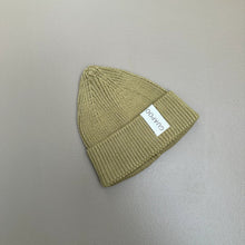 Load image into Gallery viewer, Guapoo - Knit Beanie Olive
