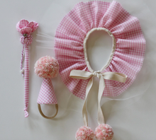 Load image into Gallery viewer, KruhitkaLove - 粉格紋派對帽子
