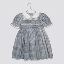 將圖片載入圖庫檢視器 Little Cotton Clothes - Lulu Smocked dress Tenby Floral (4Y-6Y)
