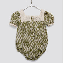 將圖片載入圖庫檢視器 Little Cotton Clothes - Luna Romper Pembroke Floral (18-24M)

