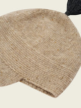 Load image into Gallery viewer, Organic Zoo - Oatmeal Charcoal Contrast Tassel Hat
