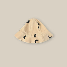 Load image into Gallery viewer, Organic Zoo - Pebble Midnight Sun Hat
