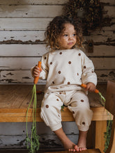 Load image into Gallery viewer, Organic Zoo - Undyed Cotton Dots Sweatpants 3-4Y
