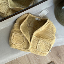 Load image into Gallery viewer, Guapoo - Reversible Teddy Vest Marzipan
