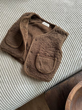 Load image into Gallery viewer, [預購] Guapoo - Reversible Vest Wood

