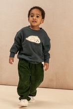 Load image into Gallery viewer, Studio Bohème - Sweatshirt (Bart Bleu Seal) 18M
