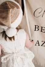 Load image into Gallery viewer, 🎄 Bencer and Hazelnut - Santa Hat - Gold
