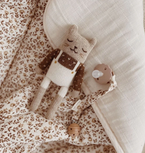 Load image into Gallery viewer, Kitten knit toy - ecru overalls
