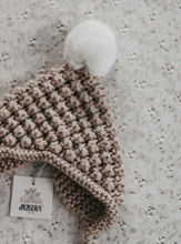 Load image into Gallery viewer, Oatmeal Knit Bonnet
