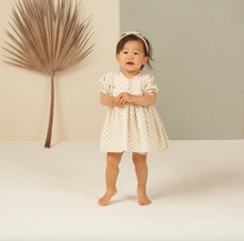 Load image into Gallery viewer, Rylee + Cru - Baby Bow Headband (Natural)
