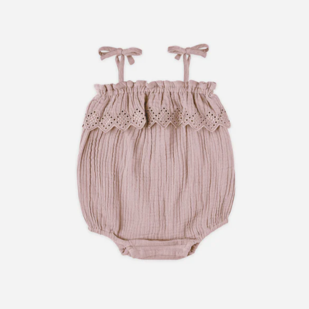 Rylee + Cru - Ruffle Romper (Mauve)