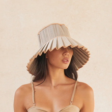Load image into Gallery viewer, Lorna Murray -  長帽簷太陽帽 (Sandrift) 成人

