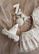 Load image into Gallery viewer, KruhitkaLove - 小星星雷斯派對帽子
