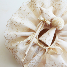 Load image into Gallery viewer, KruhitkaLove -  刺繡星星派對帽子
