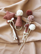 Load image into Gallery viewer, KruhitkaLove - 泰迪熊派對帽子
