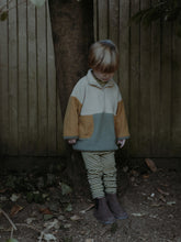 Load image into Gallery viewer, Organic Zoo - Color Block Fleece Sweater

