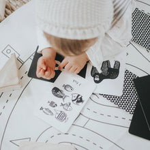 Load image into Gallery viewer, Wee Gallery - Nature Number Cards
