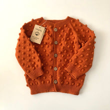 Load image into Gallery viewer, [預購] Babytoly - Popcorn Cardigan (Cinnamon)

