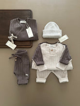 Load image into Gallery viewer, Guapoo - 羅文褲子 (Brown)
