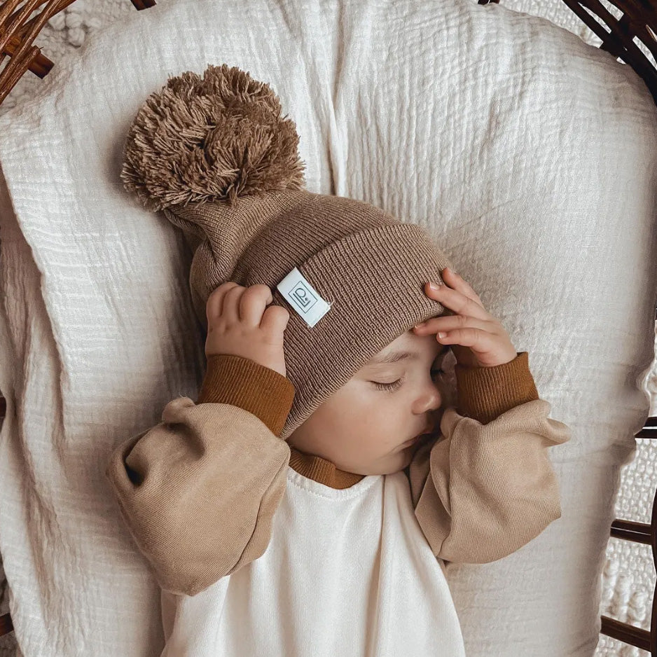 Cocoa Pom Beanie (0-3M)