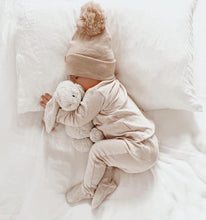 Load image into Gallery viewer, Pink Pom Beanie

