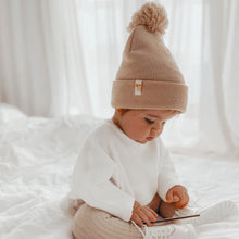 Load image into Gallery viewer, Pink Pom Beanie
