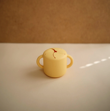 Load image into Gallery viewer, Mushie Snack Cup - Daffodil
