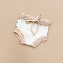Load image into Gallery viewer, Knitted Bloomers - Peach
