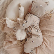 Load image into Gallery viewer, Organic Zoo - Cottonfield Suit with contrast feet
